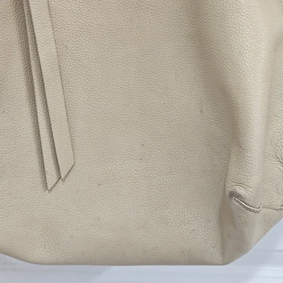Alexander McQueen Skull Shoulder Tan Pebbled Leather Tote Bag